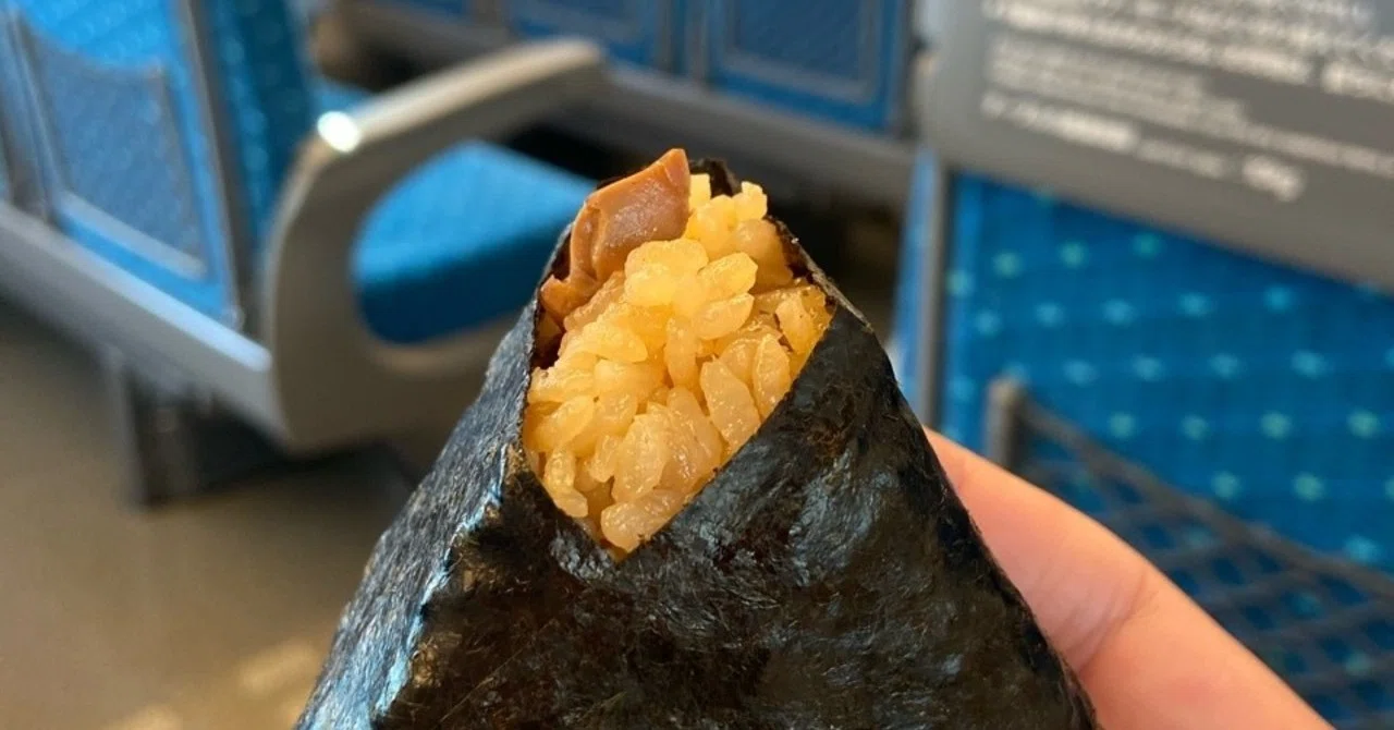 贅沢！富士山と松茸おむすび。｜ハスつか