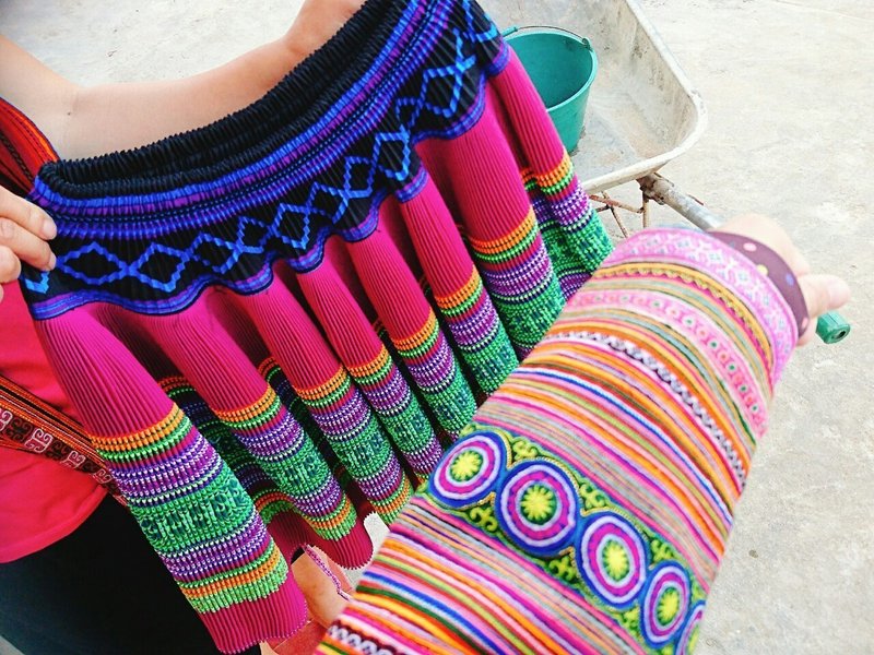 サパで出会ったta Van村に住む黒モン族の女性の物語 Mami Cantho Note