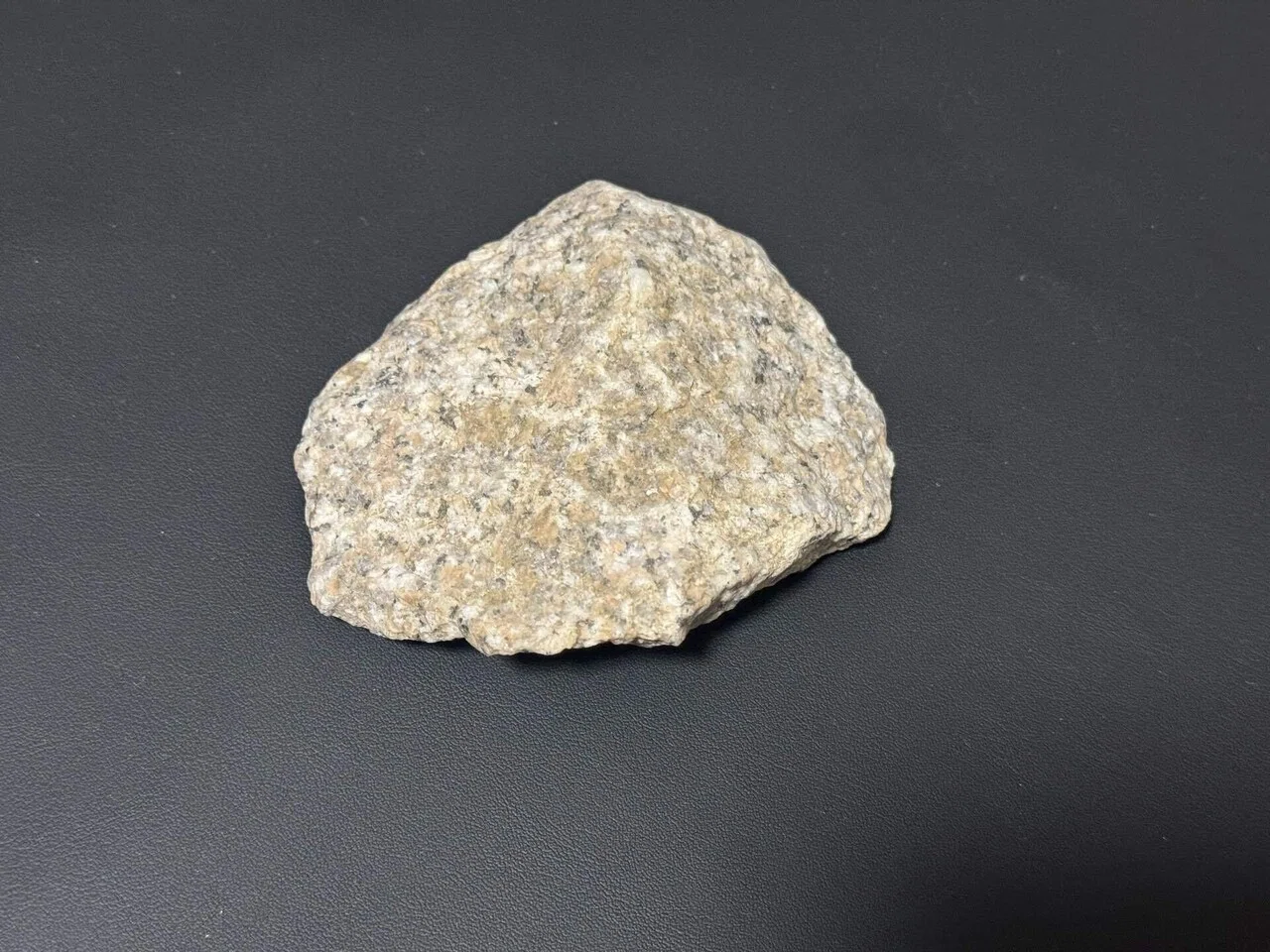 御影の名を持つ石：1億年前に誕生し、1800年前の地名に名づけられた