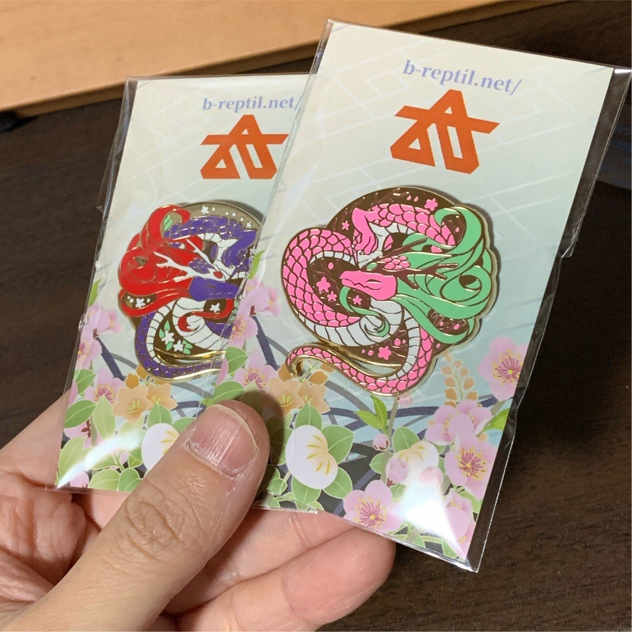 アリババでピンバッジを安く作った話～完成編～｜トモキ