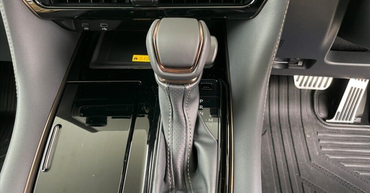 純正・新品LCシフトノブ流用・40アルファード・40ヴェルファイア・クラウン 1.4 車・バイク・自転車 純正・新品LCシフトノブ流用・40アルファード