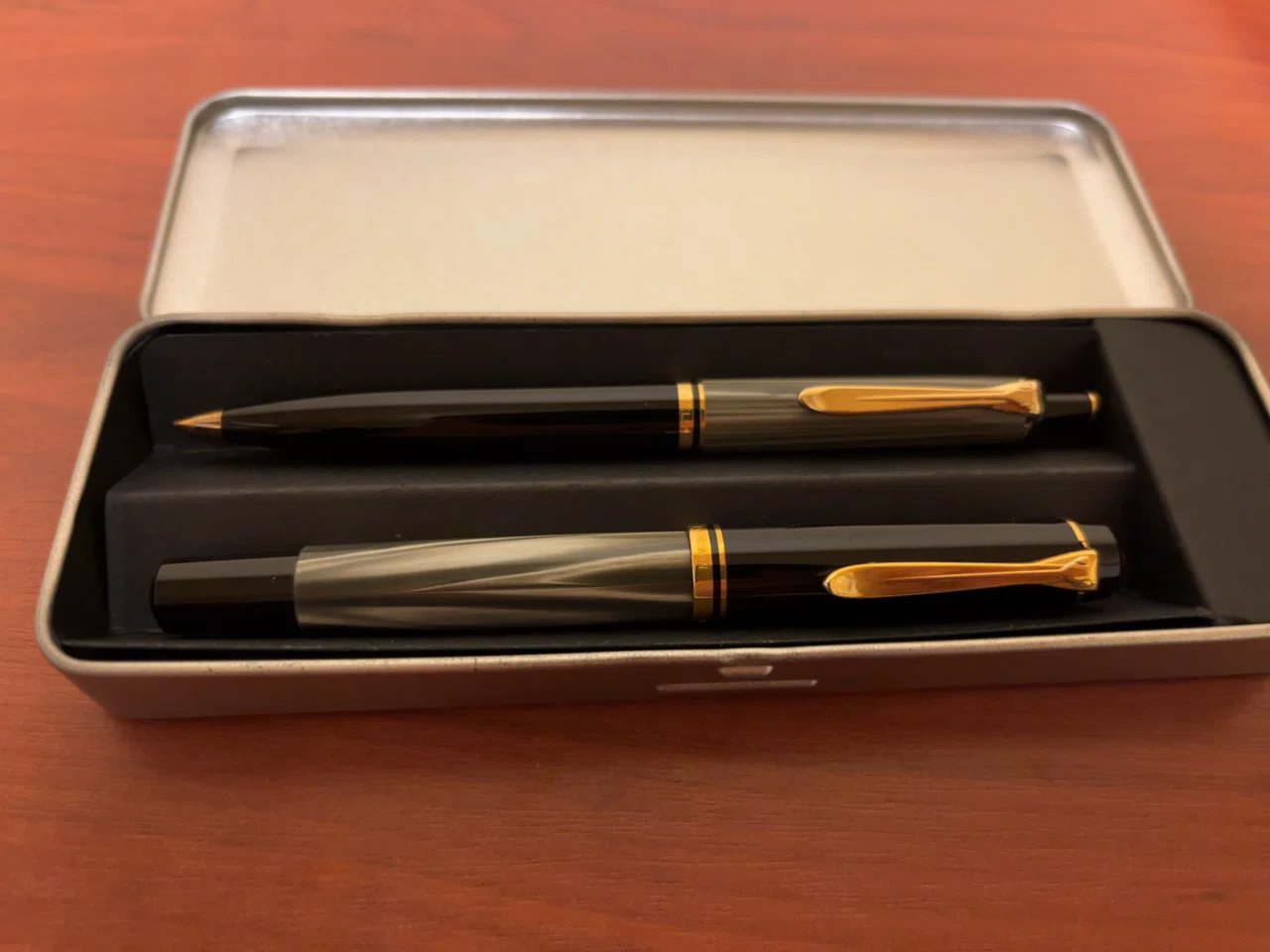 ペリカン万年筆 M250 グレーマーブル 1980年代製 017FP-11】Pelikan Classic M250 Gray Marbled(old type) M｜漂流物