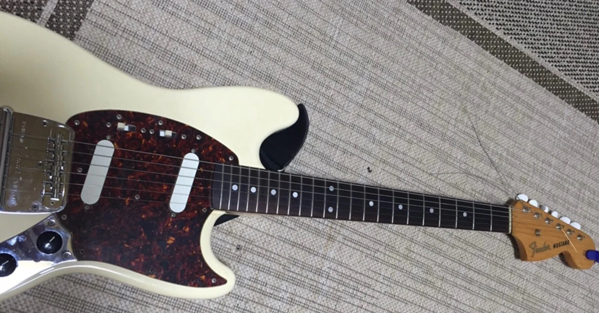 美品 メンテ済 Fender Japan MUSTANG MG66-66 WHT rectangle_large_type_2_9ba3847