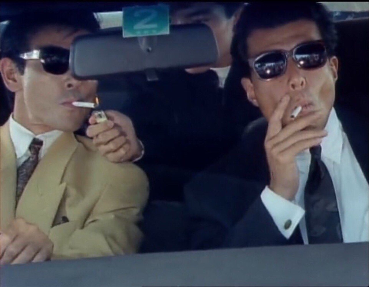 スモーカーは肩身がせまい世の中になりました Yuji Note