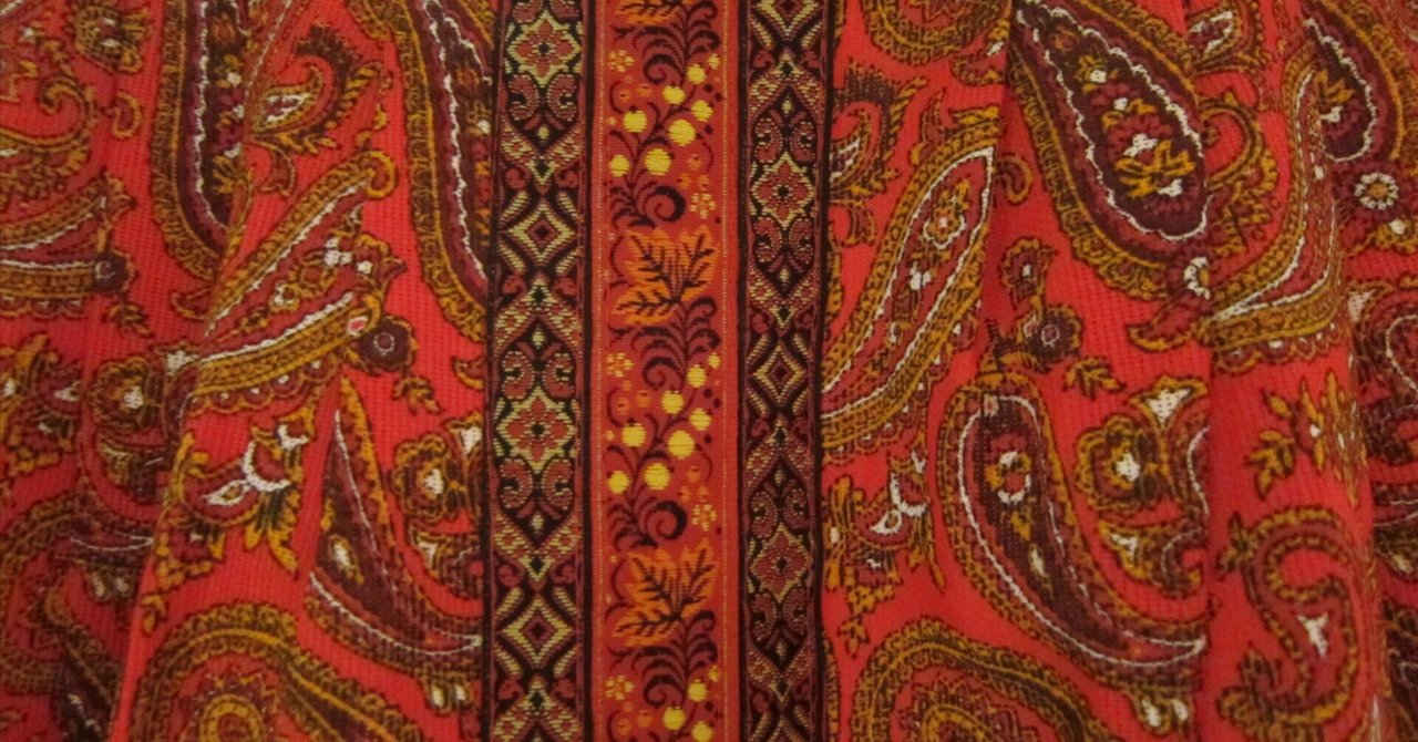 秋の感謝セール♪ロシア☆民族衣装起き上がりこぼし『プラトークB』マトリョーシカ ロシア雑貨☆起き上がりこぼし♪伝統衣装マトリョーシカ タチアナ作