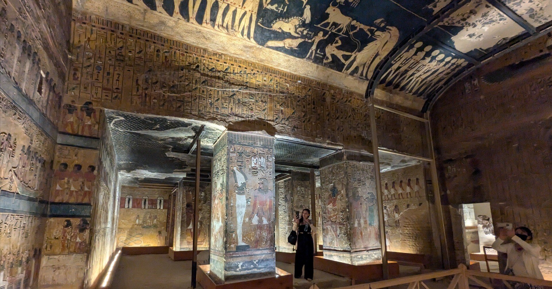 c1373cbcdef6dd8193bcbae6e18c27