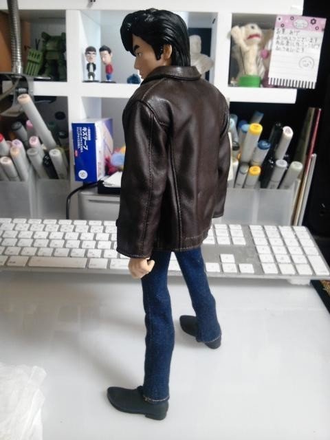 尾崎豊のフィギュア｜若狭たけし【漫画家】