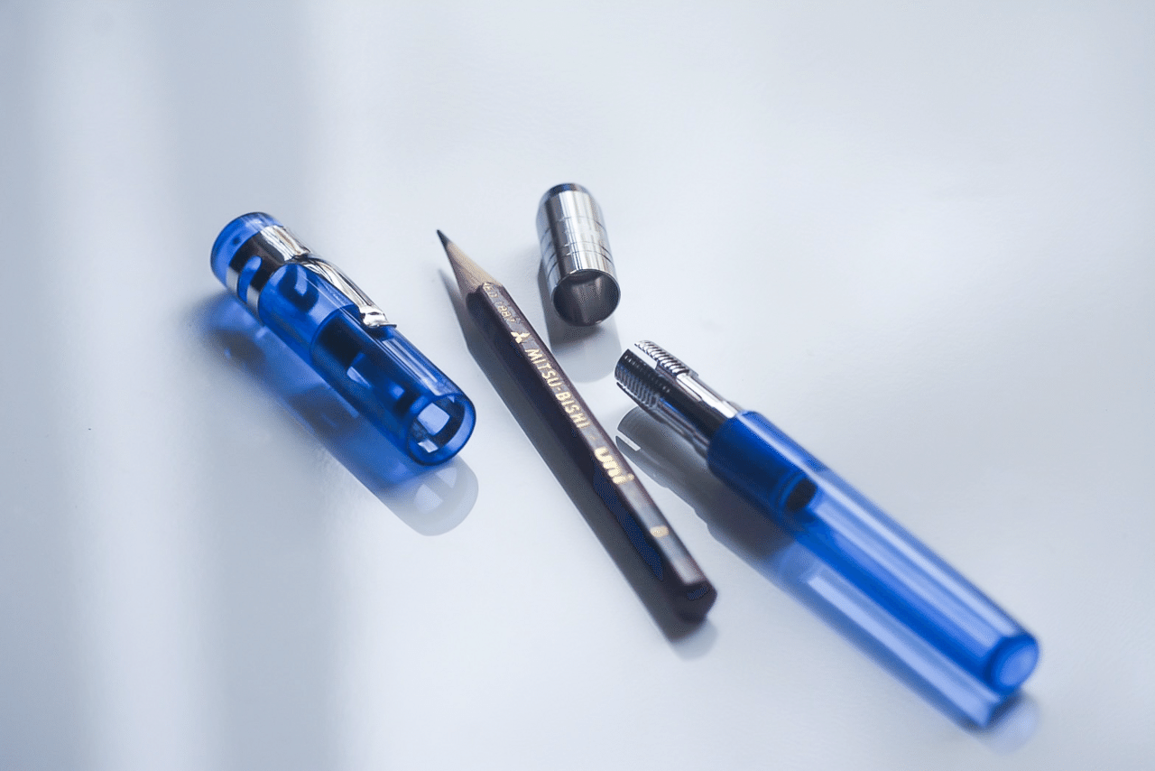 ミミック 五十音 ブルーベリー 鉛筆補助軸 五十音 ミミック ドロップス