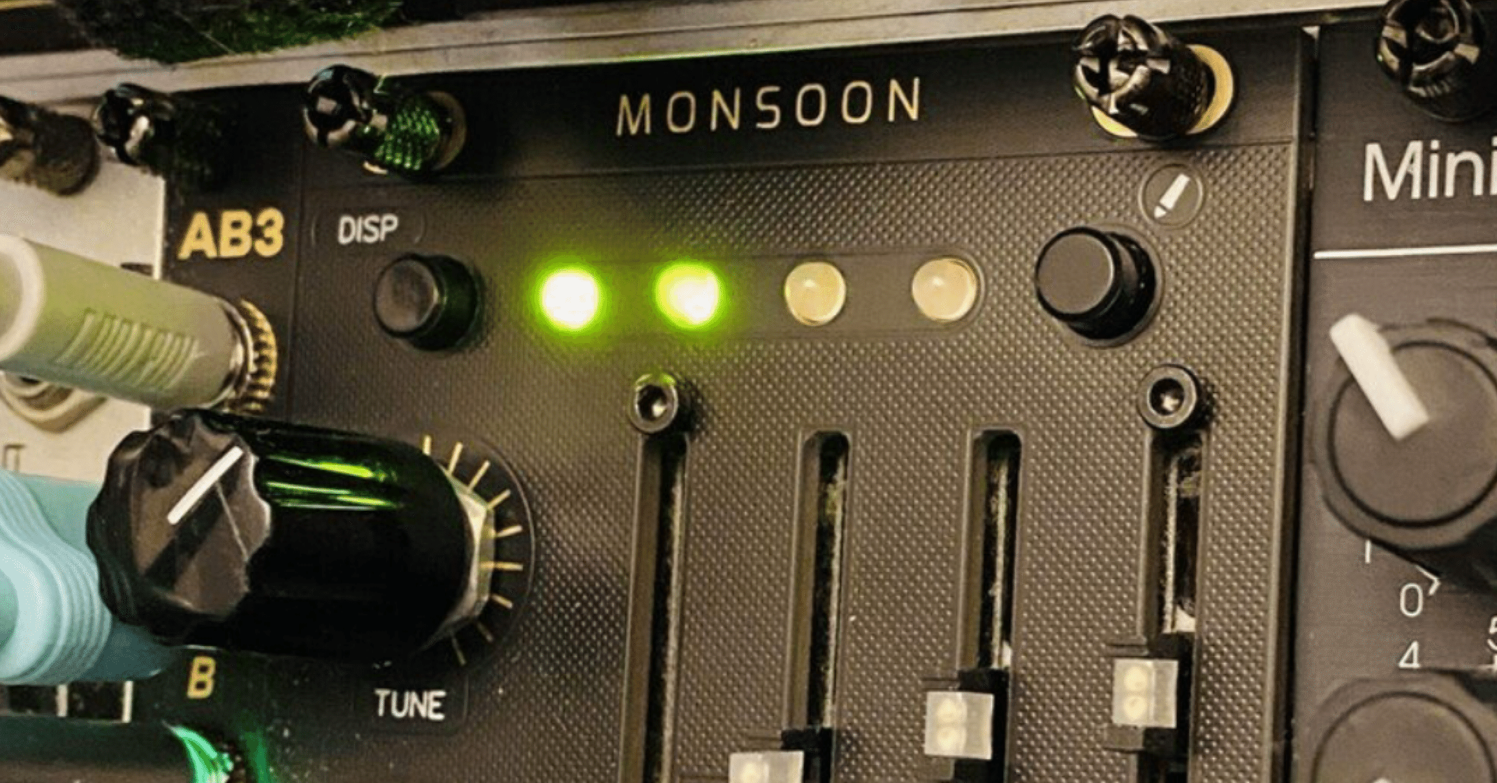 752c93b28c859998bcb5358bd1ddbe