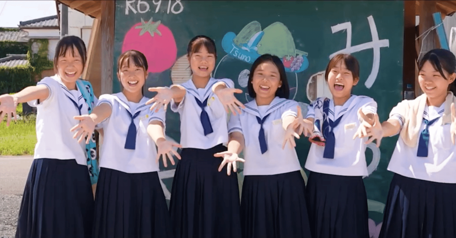 提案で終わらせず中学生が本気で実現、商店街で22万円の売上を稼いだ