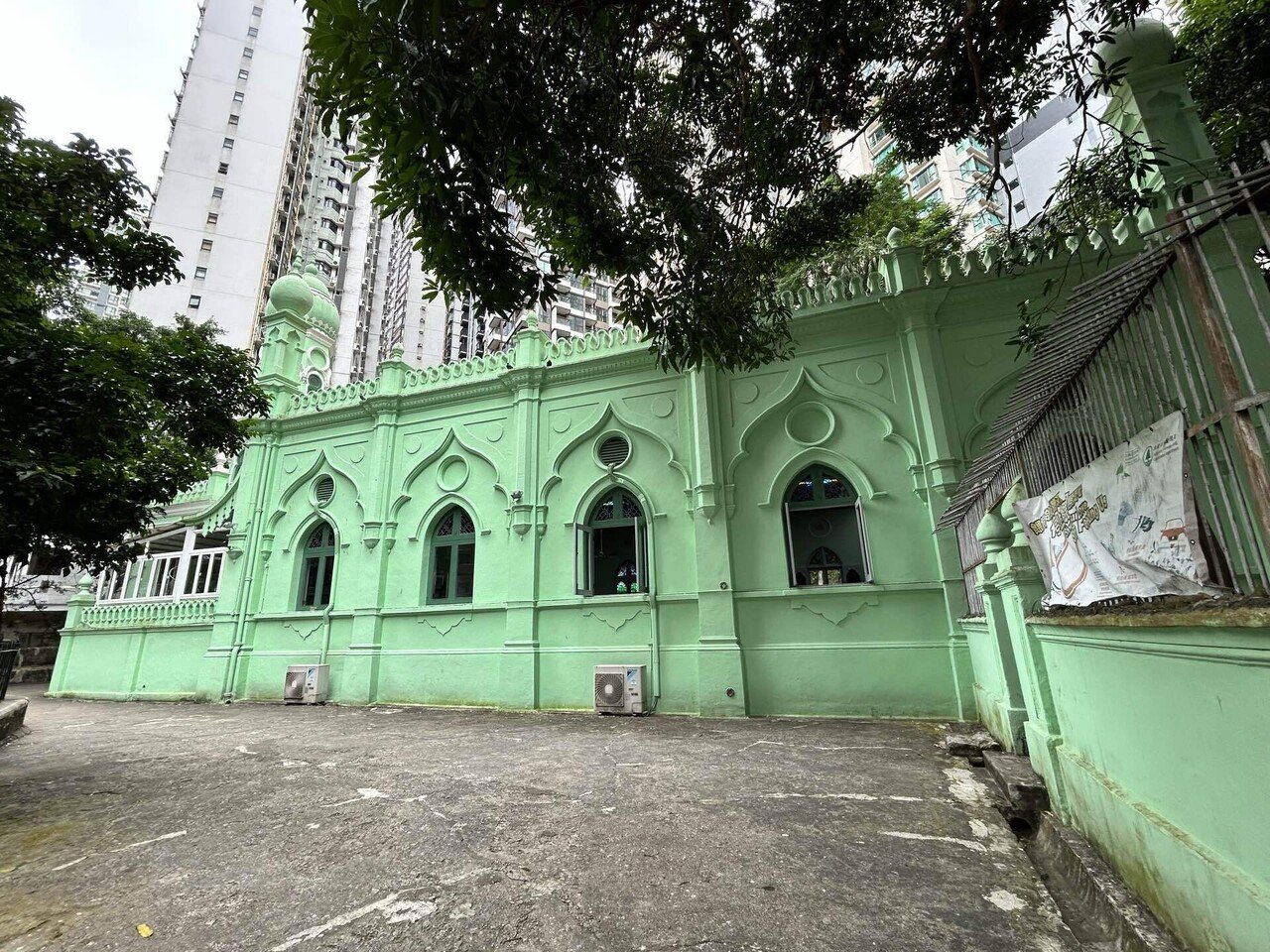 散步香港134 ＜ 中環 / Jamia Mosque 些利街清真寺 ＞｜Sophie