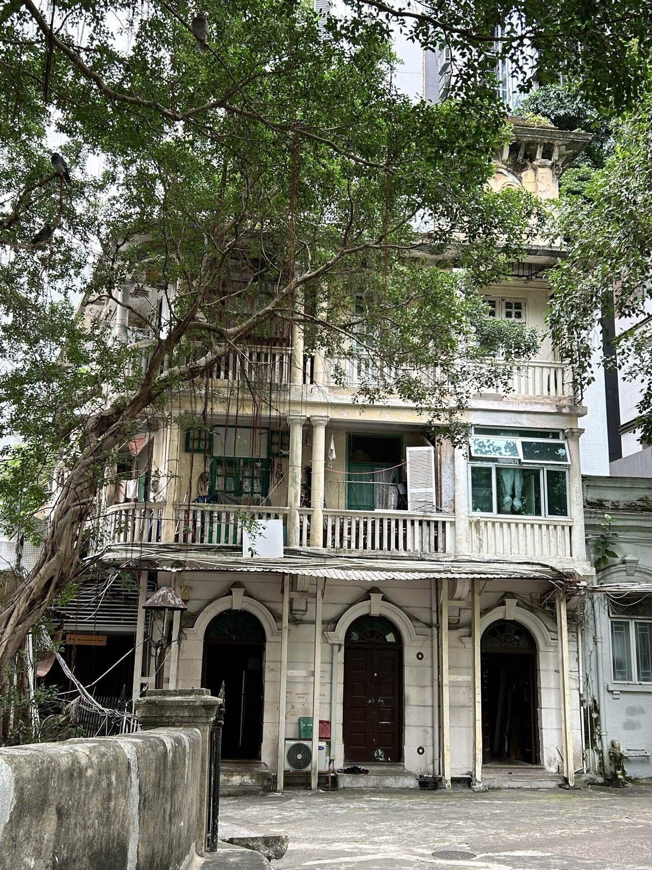 散步香港134 ＜ 中環 / Jamia Mosque 些利街清真寺 ＞｜Sophie