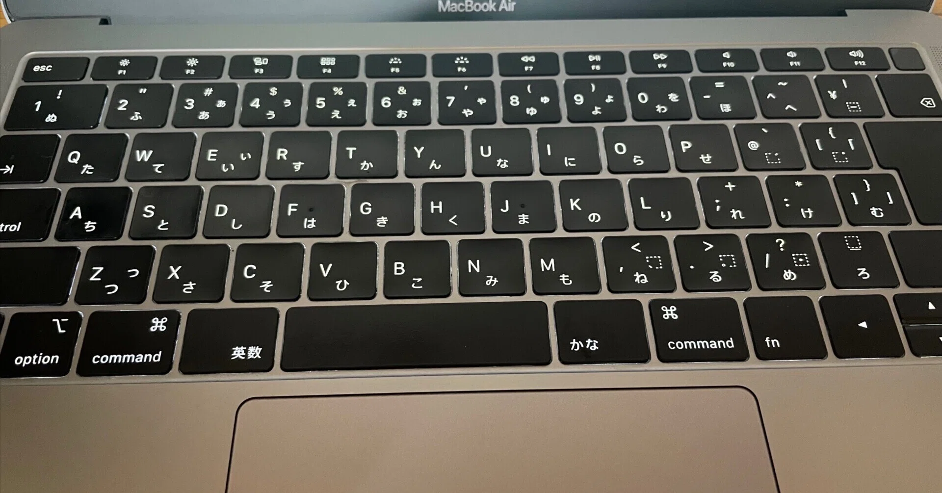 MacBook Air 2019のバタフライキーボードを使ってみた|ゆうまん MacBook Air 2019のバタフライキーボードを使ってみた|ゆうまん