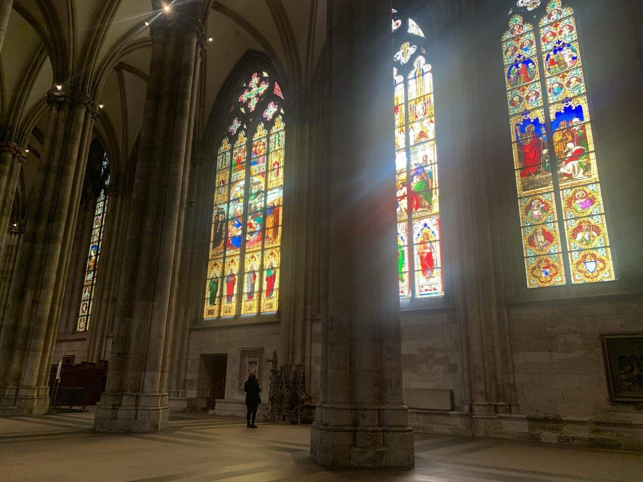 ドイツ旅#2 〜ケルン〜 大迫力の大聖堂｜pukupuko