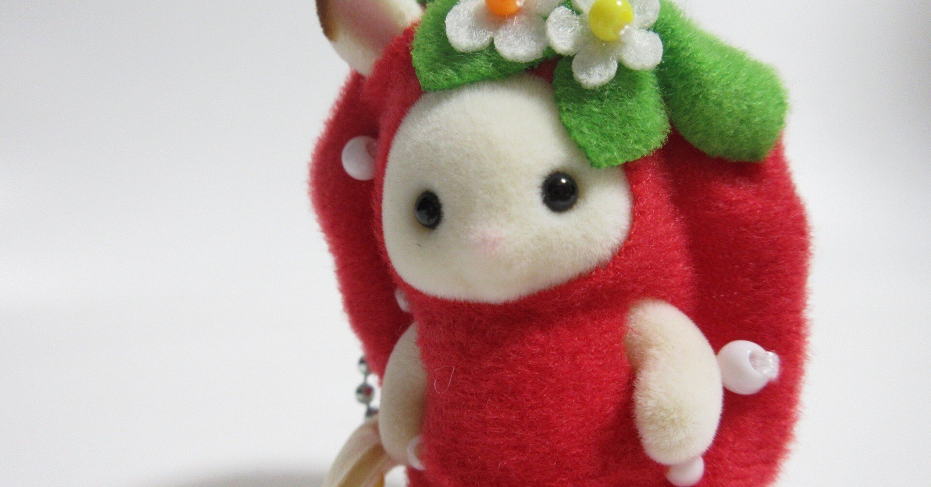 シルバニア紹介 ショコラウサギの赤ちゃん-いちご-｜もちパンダ