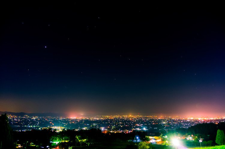 閑乗寺公園の高台からの景色です。先日公開した夕日の数時間後に撮影しました。　#夜景　#写真 #ミラーレス #ファインダー越しの私の世界 #ＮＥＸ６ #写真好きな人と繋がりたい #拡散希望 #フォト基地　#イマソラ
