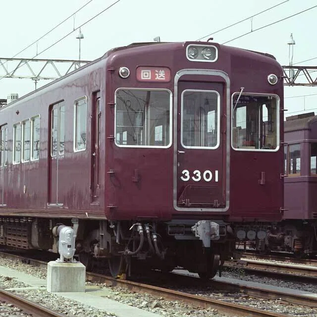 無料】阪急特急京都行き 1975年の2800系運転台後で録音 区間は不明