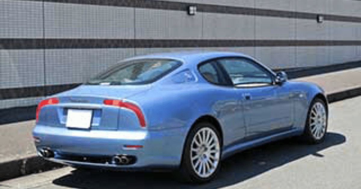 サーブ900カブリオレとマセラティ3200GTの2台を手離すことに決め
