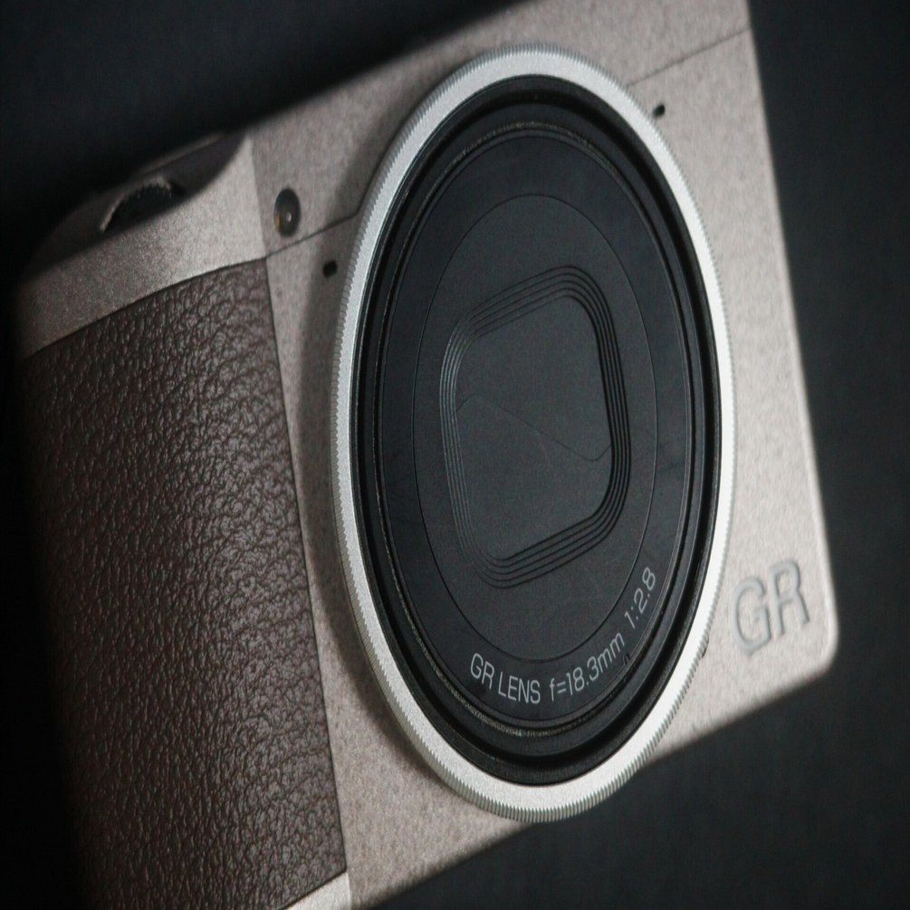 GRⅢ】森山大道も使った究極のスナップシューター｜藤澤雄大【写真研究