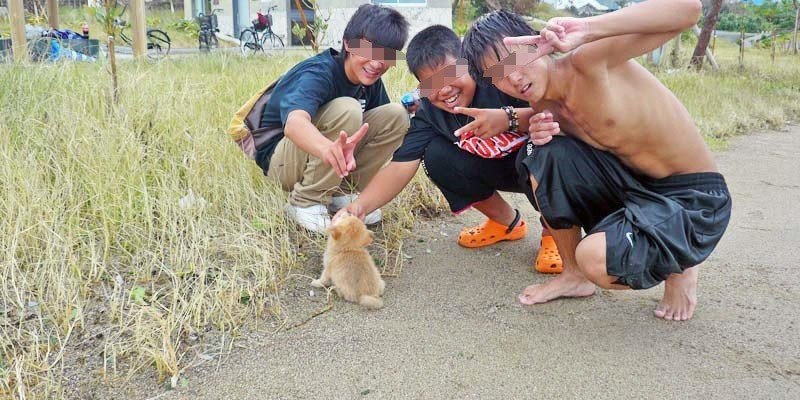 かわいい　中学生裸足 