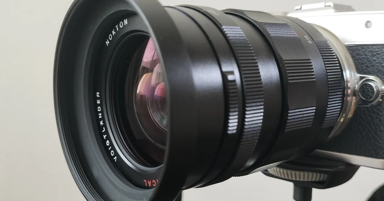 フォクトレンダー VoightLander 単焦点レンズ NOKTON 25mm F0.95 フォクトレンダー VoightLander 単焦点レンズ NOKTON 25mm F0.95