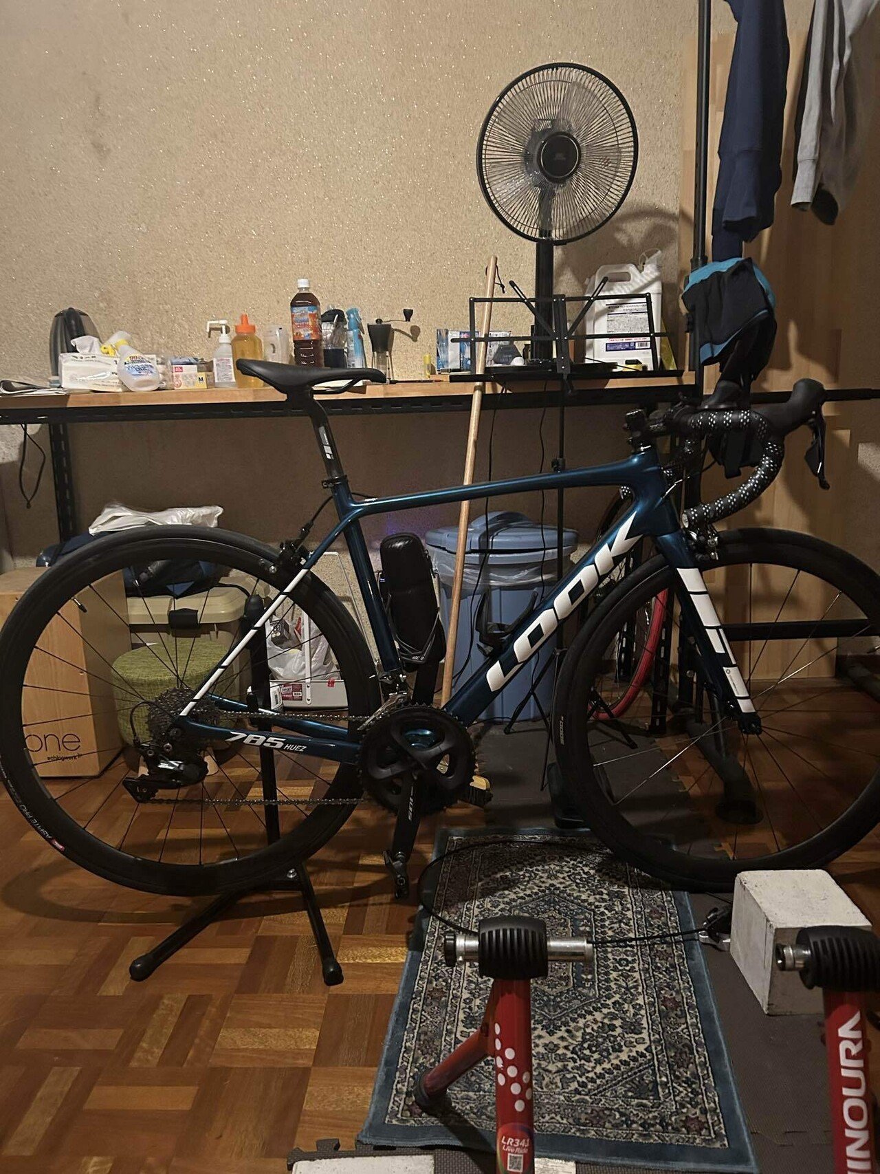 自転車　ホイール　ビジョン　ホイール Amazon | カーボン ホイール 700C シクロクロス、ディスク