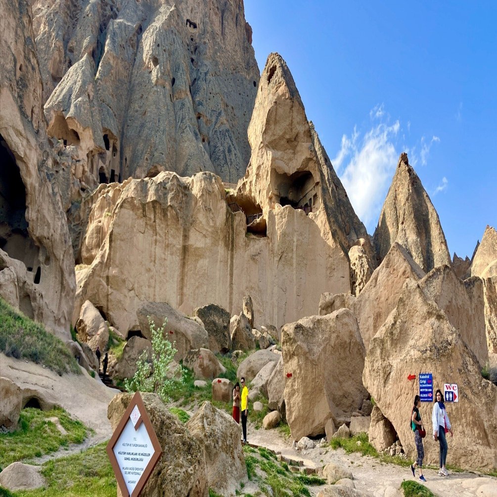 カッパドキアの旅】昼食付き終日観光！グリーンツアーでトルコの大自然
