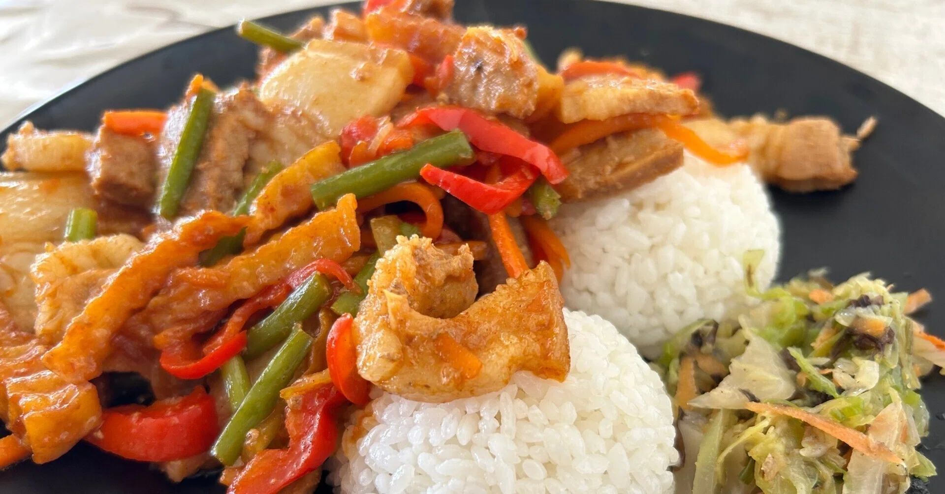 モンゴル 料理 ウランバートル
