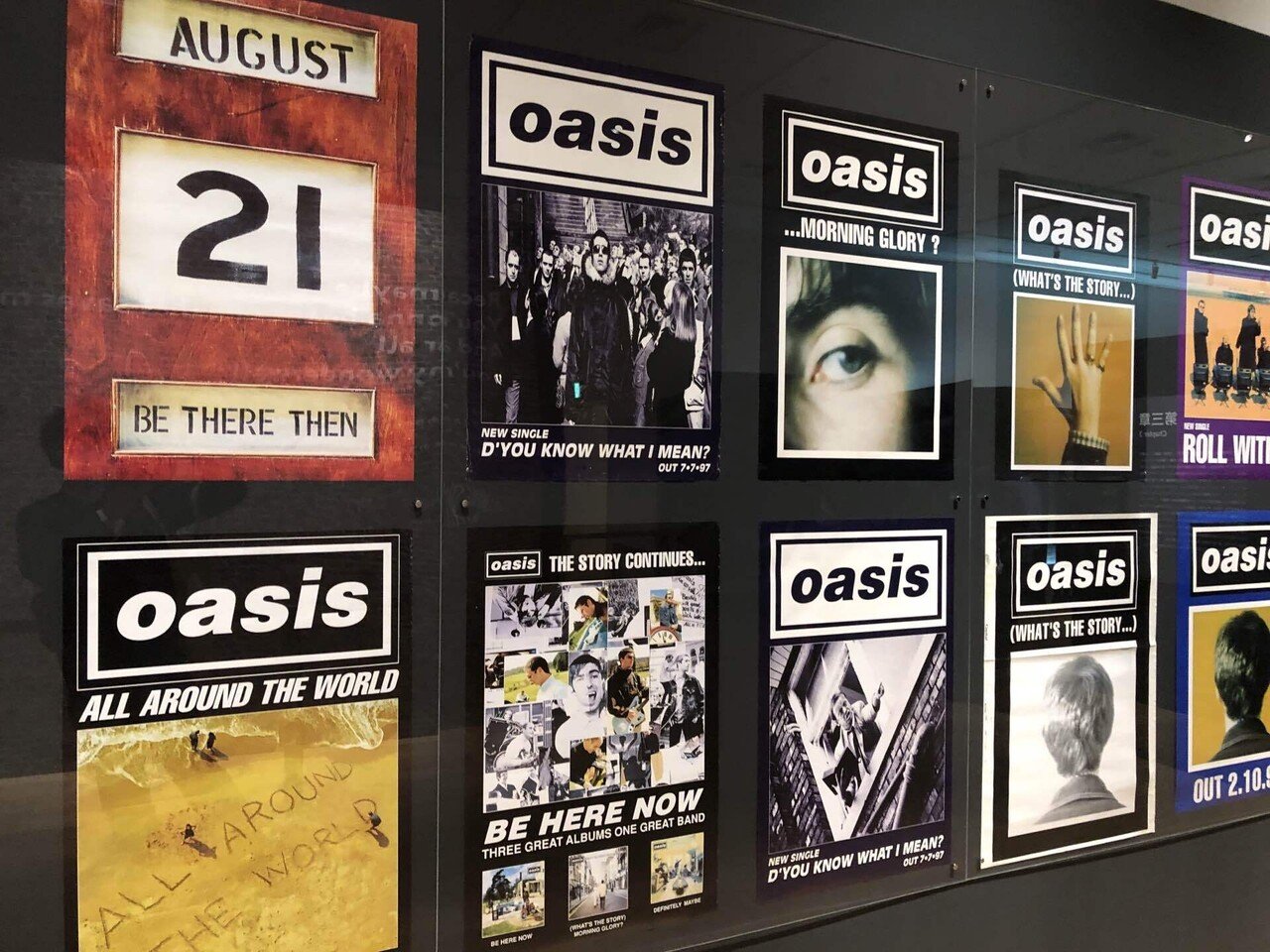 Oasis Lサイズ⭐︎ Live Forever 30周年特別展 リヴ・フォーエヴァー: Oasis 30周年特別展