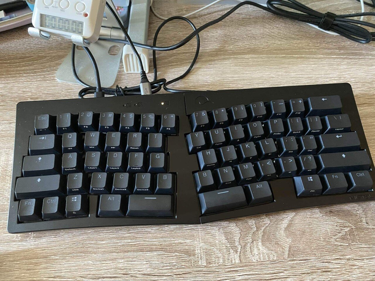 そうだ、キーボード割ろう|花外知人(かがいちと) そうだ、キーボード割ろう|花外知人(かがいちと)