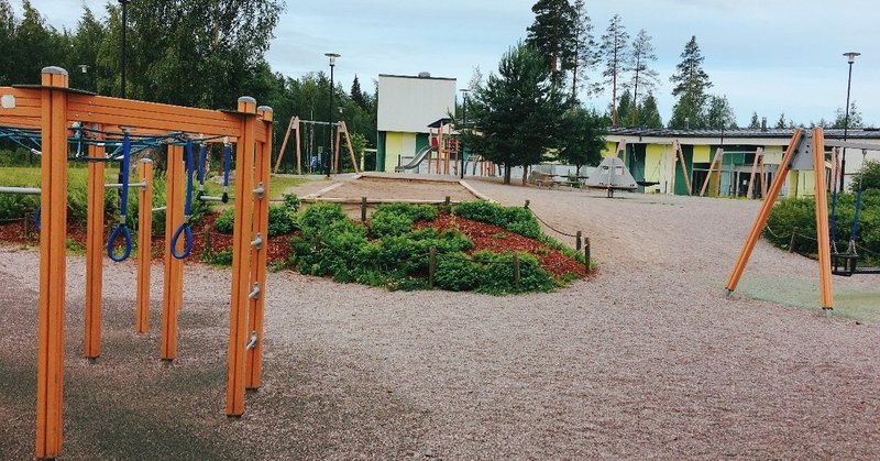 体育の時間以外でも体を動かすことができるフィンランドの小学校