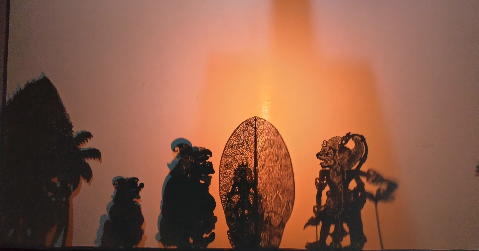 バリ島紀行 * 夜に見る白日夢～ワヤン・クリッ｜RUCOCO