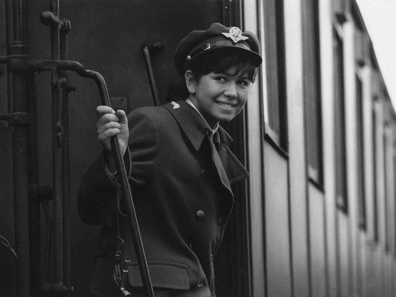 映画 厳重に監視された列車 いつ どの時代にもある戦時下の凄春 ドント ウォーリー Note
