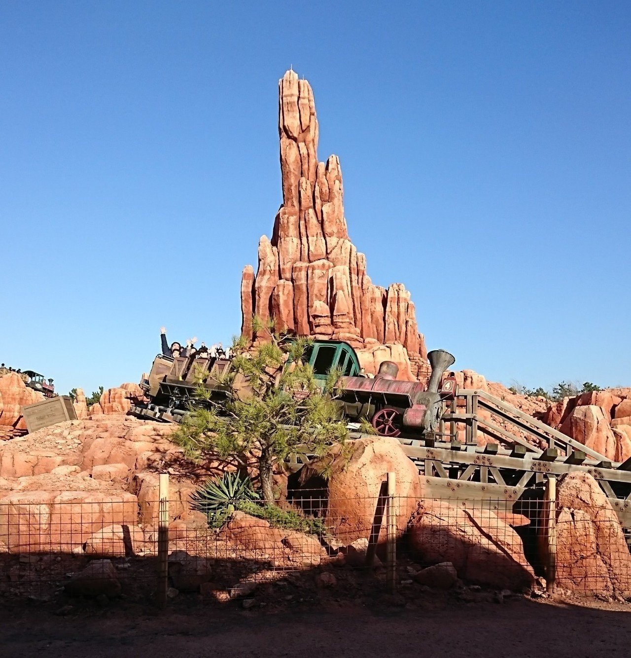 ディズニーランド 絶叫系が好きな方向けアトラクションは Tenchan Note ディズニーランド 絶叫系が好きな方向けアトラクションは Tenchan Note