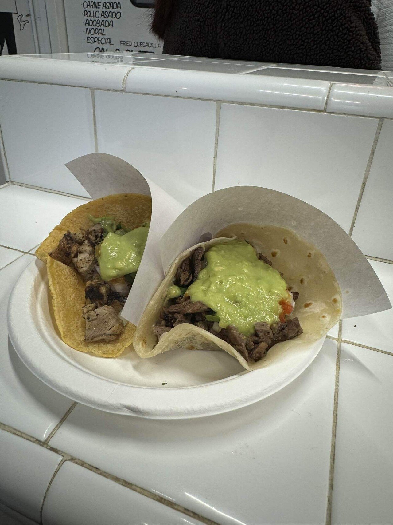 ここに来て1番の興奮サンプルセールーNYで一番人気のタコス？LOS