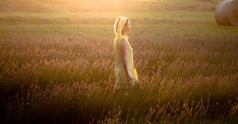 わりと嫉妬しない人は 人の背景のわからない部分は果てしなく広い ことを知っている 牧 菜々子 note