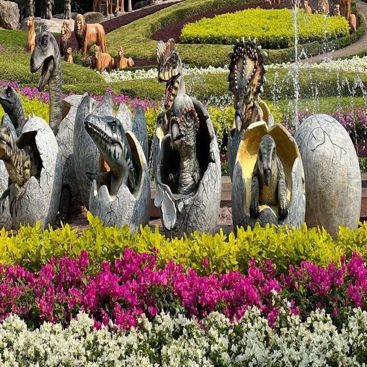 泣く子も黙る大庭園恐竜スポット！ノンヌットトロピカルボタニカル