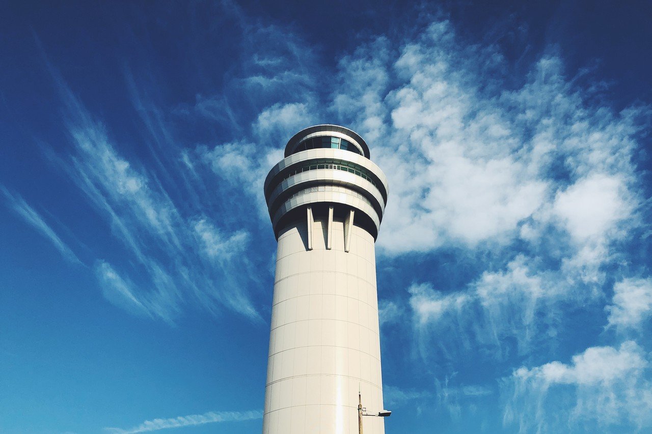 羽田空港の管制塔 8 稲垣純也 Note