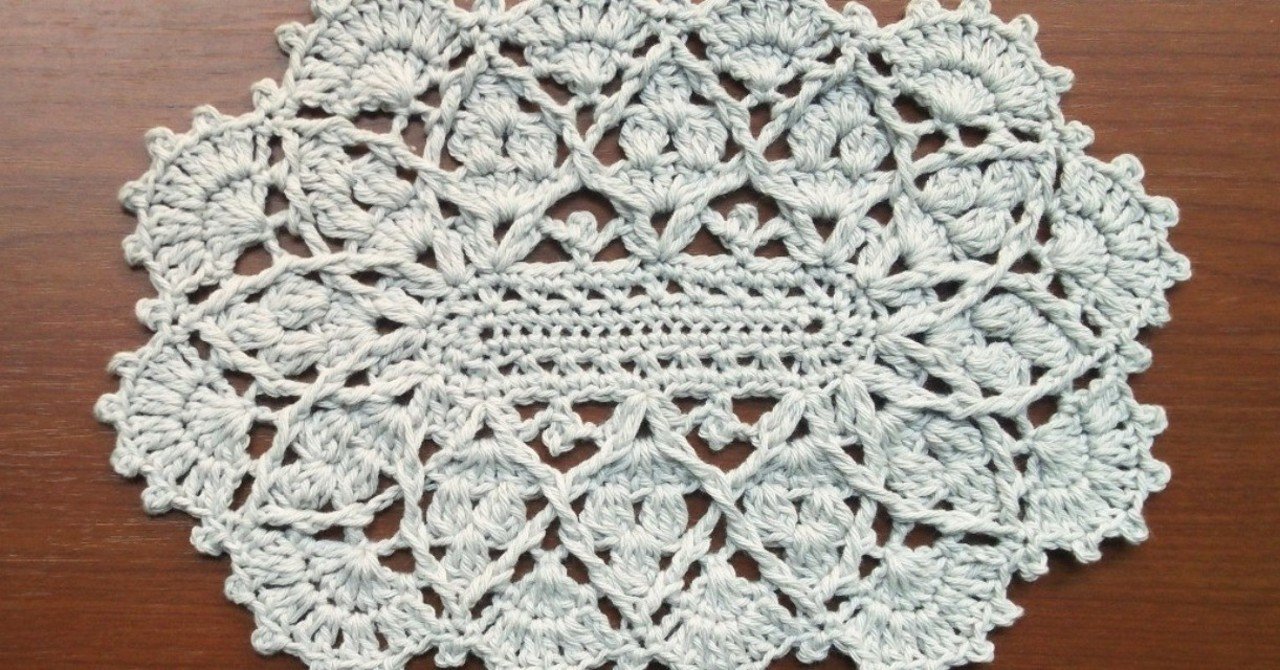 Free Pattern / 太い糸で編む楕円のドイリー｜笠石あき--かぎ針編み