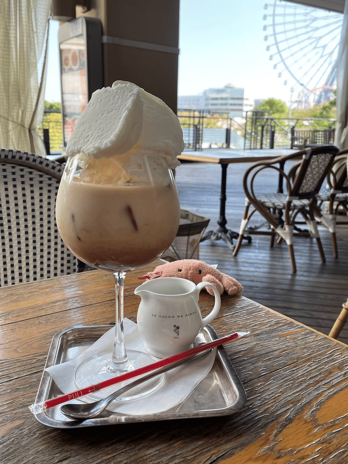 みなとみらいのアフタヌーンティー！｜テーマパークのかにだよ