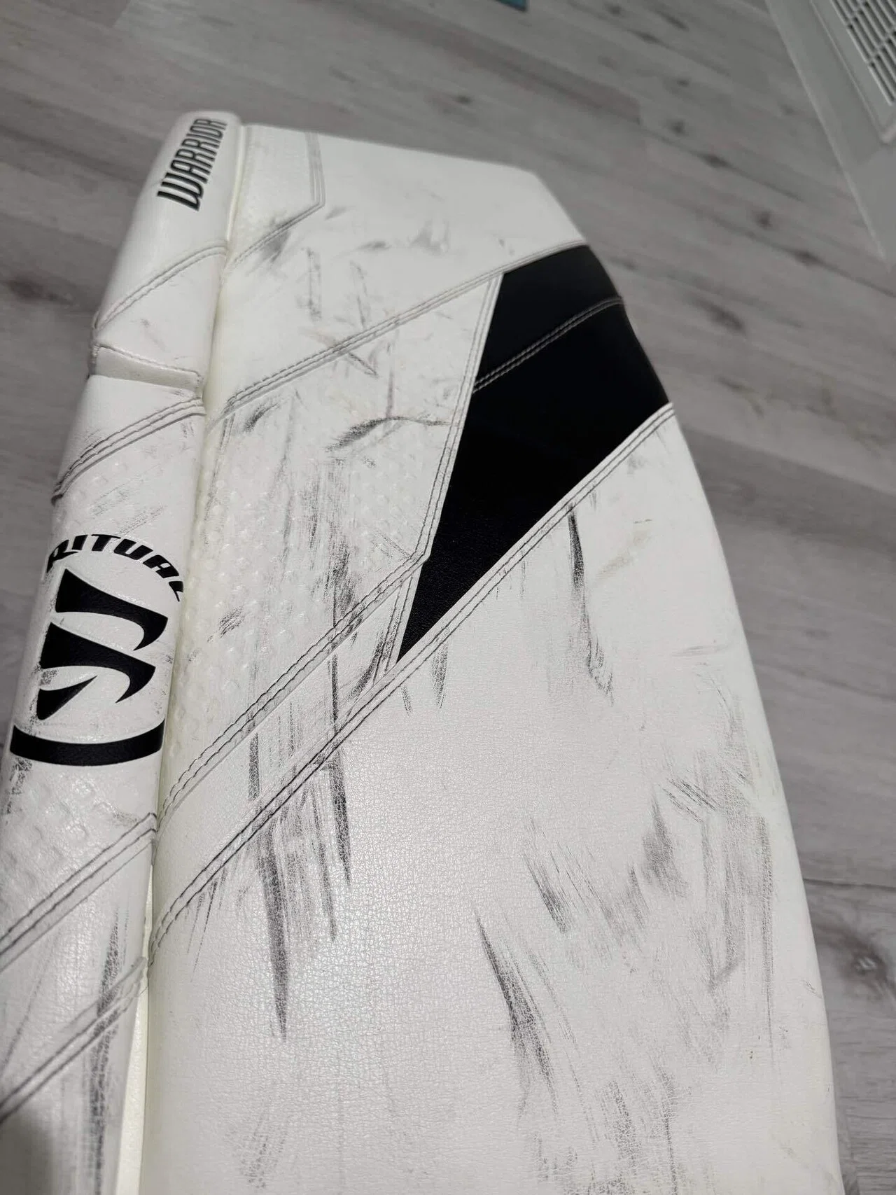 購入できます アイスホッケー ゴーリー GK レッグパッド レガース 