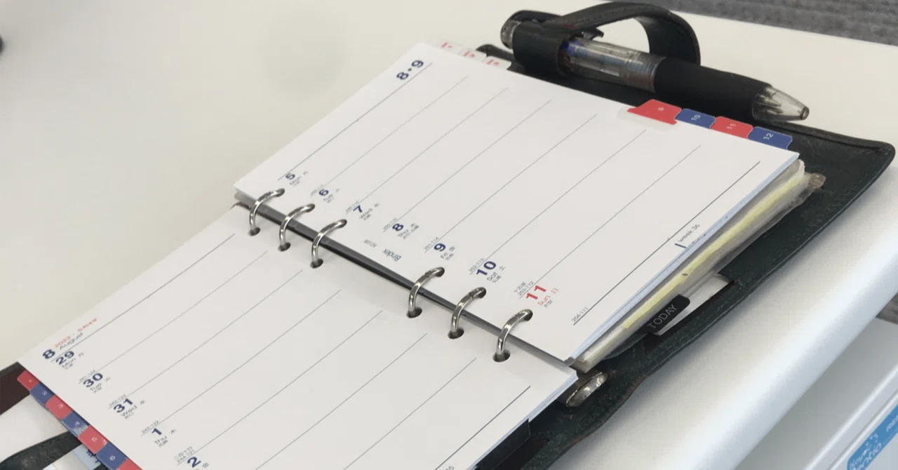 Stationery covered in fingerprints, but... the reason I can't stop ...