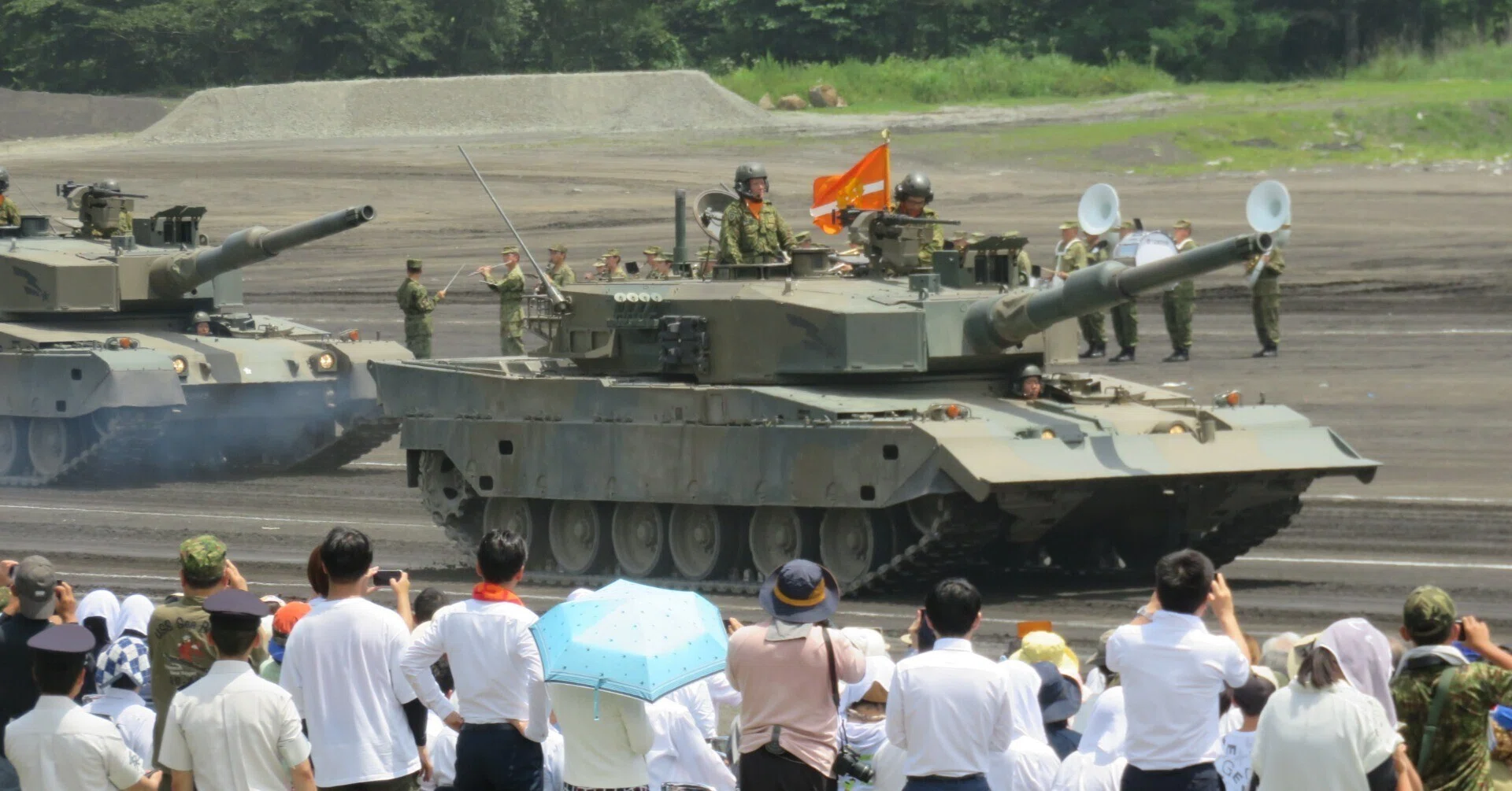 日記】陸上自衛隊富士学校70周年記念行事に行ってきました前編｜葛城