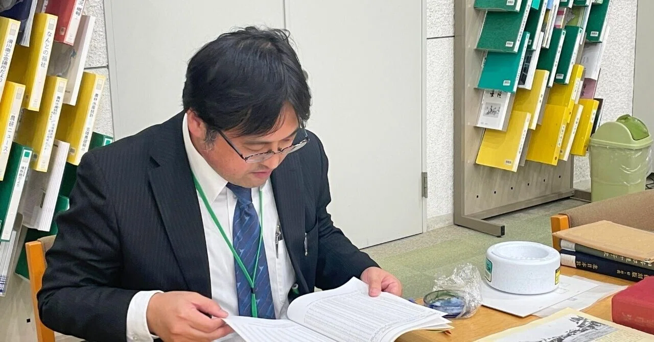 雨田存稿　藤山工業図書館　H 100年先に、記録のバトンをつなげる／富山県立図書館の〈本のソムリエ