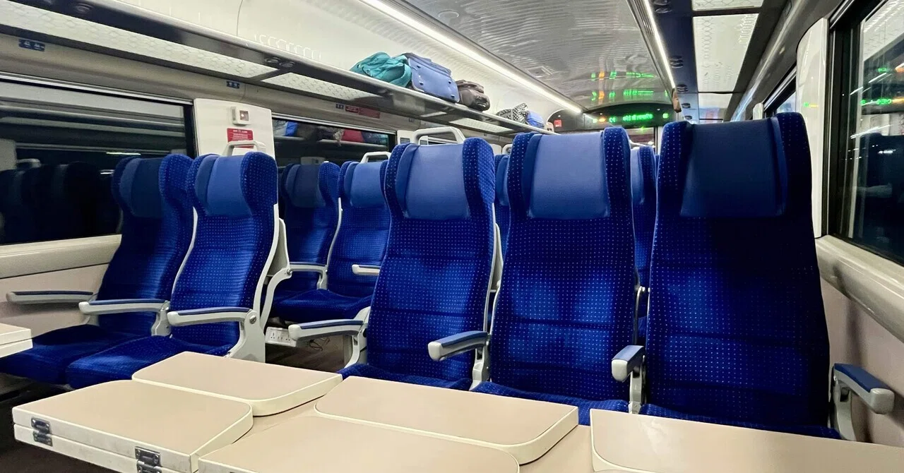列車は入ってないです 列車は入ってないです JR キハ185系特急ディーゼルカー（A列車で行こう