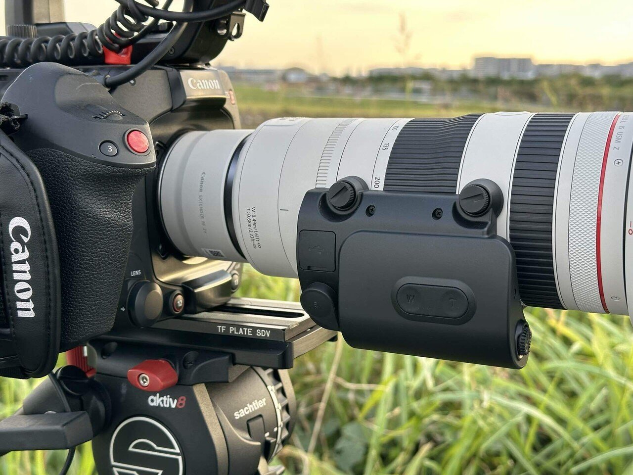 Canon RF70-200mm F2.8 L IS USM Z とエスクテンダーとサーボ Canon RF70-200mm F2.8 L IS USM Z とエスクテンダーとサーボ