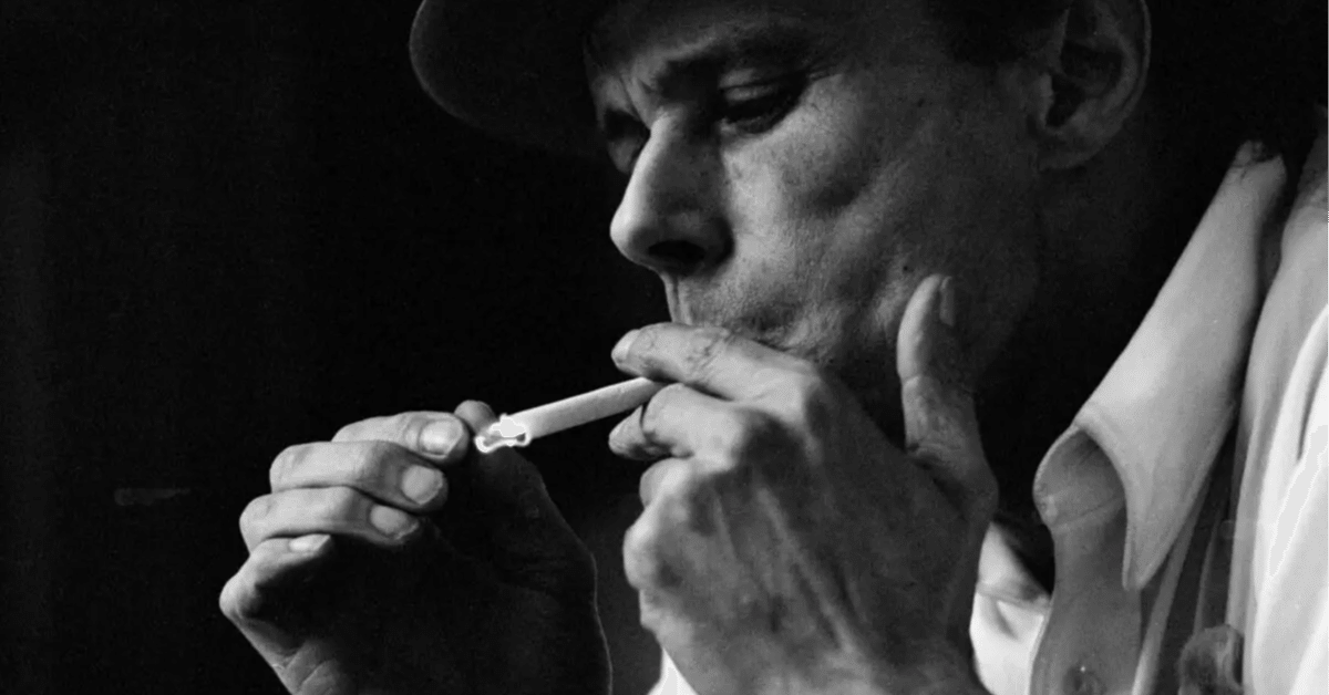 挑発する芸術家、ヨーゼフ・ボイスの生き様（奇抜な作品の哲学、社会