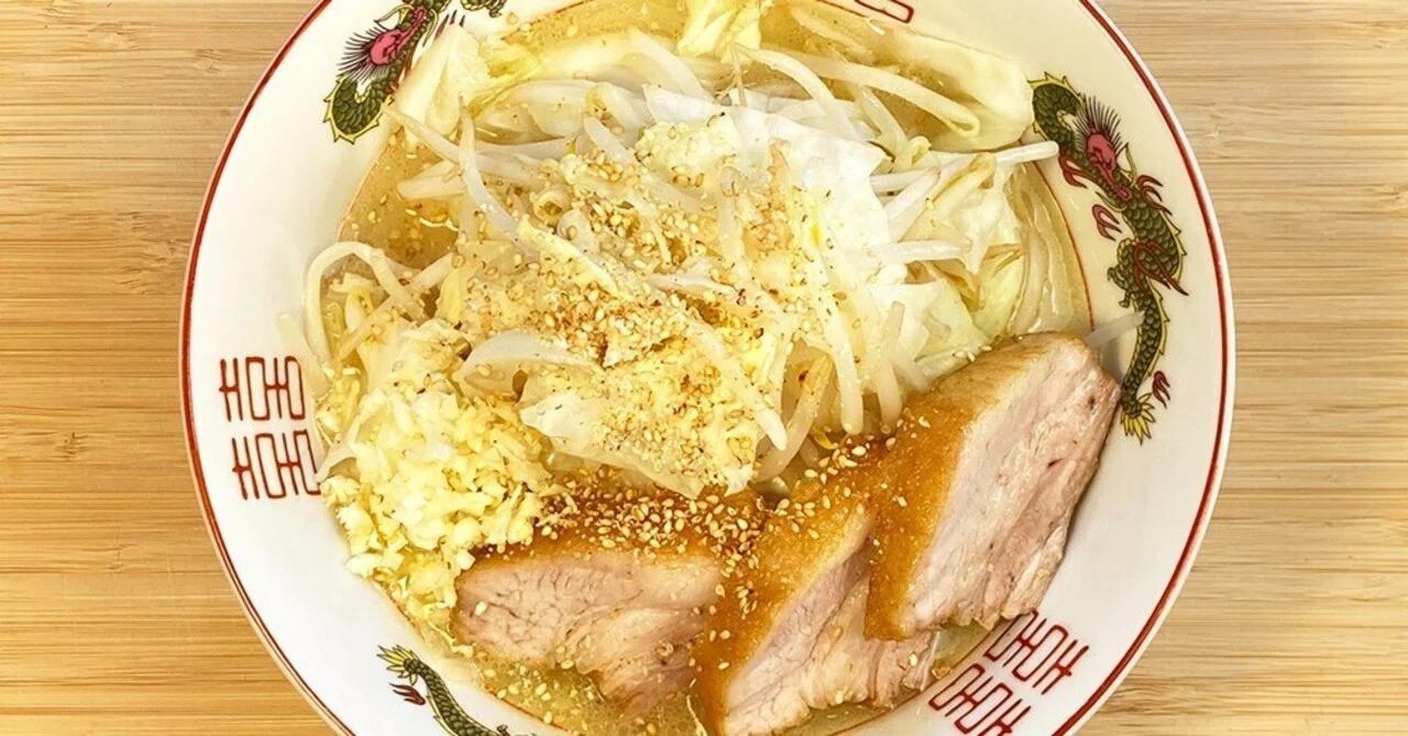 チャーシューからの二郎系』 サッポロ一番 塩とんこつラーメンアレンジ