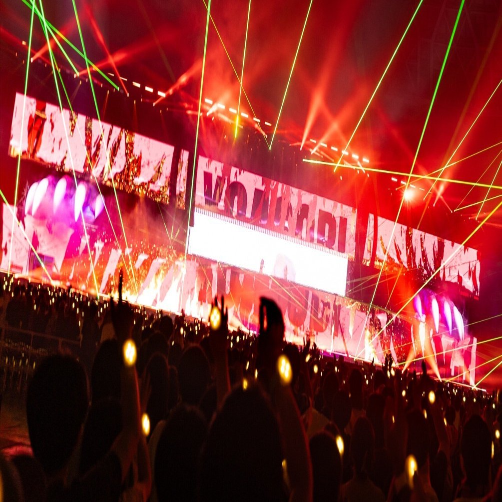 100年目の“超現実”YOASOBI 5th ANNIVERSARY DOME LIVE 2024 “超現実