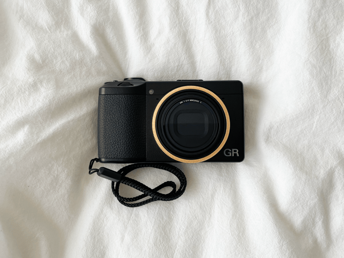 RICOH GRⅢと一緒に購入したアクセサリーを紹介します RICOH GRⅢと一緒に購入したアクセサリーを紹介します